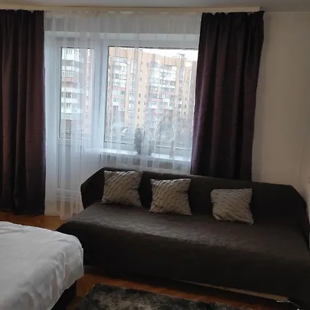 Comfortable Apartments In Centre With 3 Bedrooms Rivne Exterior photo
