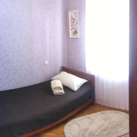 Comfortable Apartments In Centre With 3 Bedrooms Rivne Exterior photo