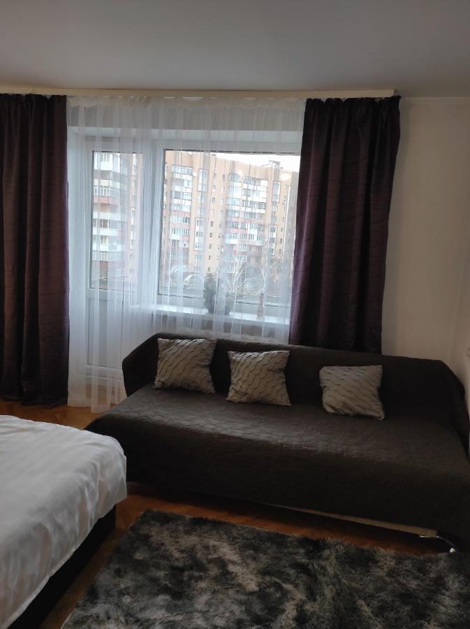 Comfortable In Centre With 3 Bedrooms Rivne